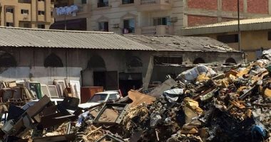 تراكم القمامة فى حى الشرق ببورسعيد.. والأهالى:"مستعدين ننضفها على حسابنا"