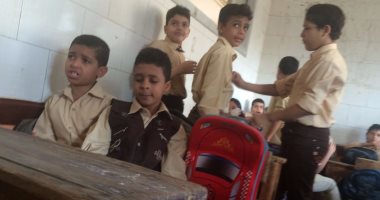 بدء الدراسة بمدارس نظام الفترتين الصباحية والمسائية فى الدقهلية