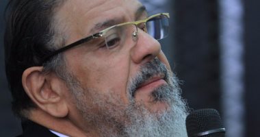 بالصور.. متنصر الزيات يتمسك بتنحى المحكمة عن نظر قضية "غرفة عمليات رابعة"