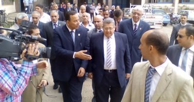 وزير التعليم العالى يعلن فصل أى طالب يحاول تنظيم مظاهرات داخل الجامعة