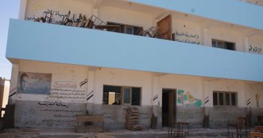 رئيس "الأبنية التعليمية" يبحث آليات دعم القطاع فى الوادى الجديد