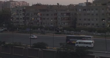 بالفيديو والصور.. أعمدة الإنارة بطريق مصر إسكندرية الزراعى مضاءة نهارا