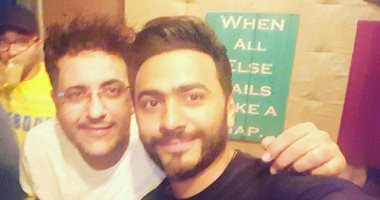 محمد رحيم ينشر صورة له مع تامر حسنى فى الاستوديو على إنستجرام