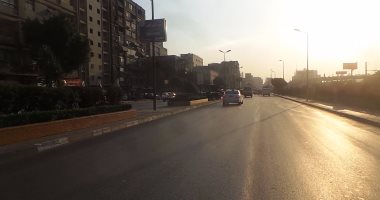 مرور القاهرة: تحويلات مرورية بسبب إنشاء كوبرى مشاة بالتجمع الأول