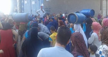 قارئ يرصد سيارة لشركة "جاسكو" توزع أنابيب البوتاجاز لصغار الموزعين