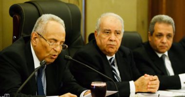 بالصور.. أبو شقة: ازدحام جدول أعمال الدور الأول أخر إنجاز قانون الهجرة غير الشرعية