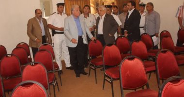 بالصور.. محافظ جنوب سيناء يشهد استعدادت سانت كاترين لاحتفالية "هنا نصلى معا"