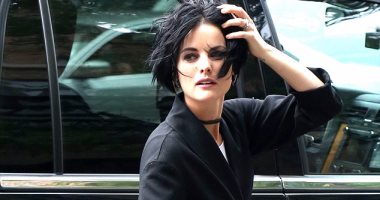 بالصور.. جيمى ألكسندر تروج لمسلسل Blindspot بنيويورك