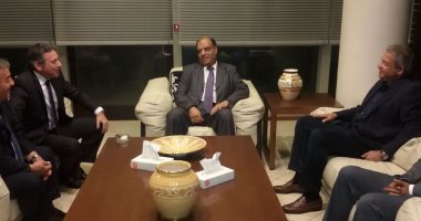 وزير الرياضة يصل مطار عمان لحضور افتتاح كأس العالم للسيدات لكرة القدم