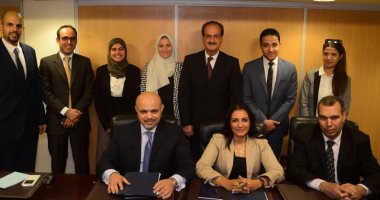 التعاون الدولى توقع منحة بـ15مليون دولار مع الصندوق الكويتى لدعم لاجئى سوريا