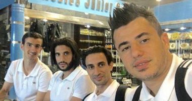 أيمن حفنى يتصدر سيلفى ثلاثى الزمالك الجديد