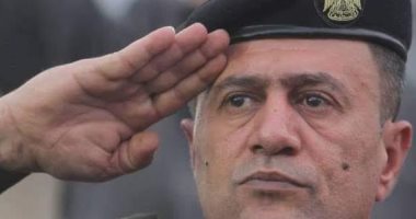 وقف مسئول عسكرى فلسطينى عن العمل لحثه  أبو مازن على تجاهل جنازة بيريز