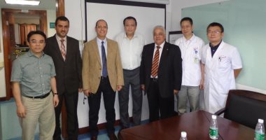 وفد جامعة المنصورة يزور مركز زونجشان للعيون بجامعة صن يات-سن فى الصين