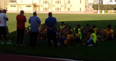 بالصور... "وعد رئاسى" بمضاعفة عقود لاعبى طنطا فى حالة البقاء بالدورى