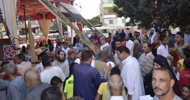 بالصور.. قافلة طبية لمجلس أمناء العاشر توقع الكشف على 2000 مريض