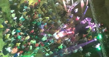 بالفيديو.. فناء مدرسة بالهرم يتحول لـ"قاعة أفراح" ليلاً