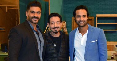 بالصور.. خالد ومى سليم وكريم فهمى وأحمد زاهر يحتفلون بـ"اختيار إجبارى"
