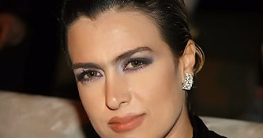 سيمون تتحدث عن فيلم "يوم حلو ويوم مر" فى "بالعربى"