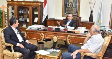 وفد من رئاسة الوزراء يزور أسيوط لمتابعة المشروعات الهامة بها