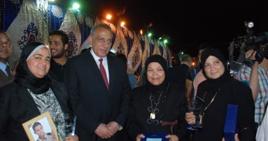 الجيزة تكرم أسر شهداء الجيش والشرطة فى ذكرى انتصارات 6 أكتوبر 