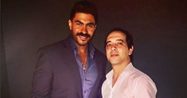 خالد سليم ينشر صورته مع مجدى السميرى من كواليس مسلسل "اختيار  إجبارى"