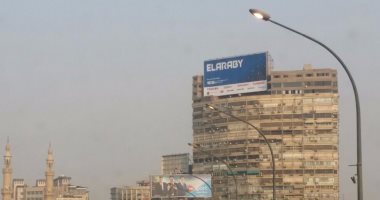 بالفيديو.. أعمدة إنارة مضاءة عصراً على كوبرى الجيزة والملك الصالح 