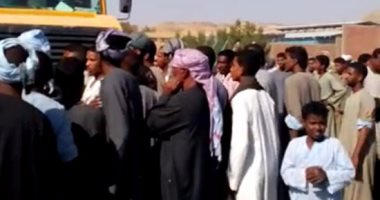 بالفيديو والصور.. نقص في أسطوانات البوتاجاز بأسوان وبيعها بالسوق السوداء
