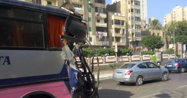 إصابة 13 راكبا فى تصادم أتوبيسين بالإسكندرية