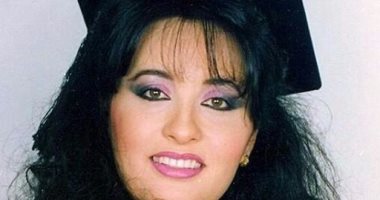لطيفة تستعيد ذكرياتها بصورة تخرجها من أكاديمية الفنون بالقاهرة