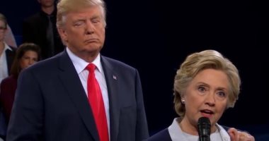 بالفيديو والصور . المناظرة الثانية لـ"هيلارى" و"ترامب" بدون مصافحة.. تراشق بينهما فى الجزء الأول حول الإرهاب وإيران وسوريا.. كلينتون: الفيديو الجنسى لترامب يوضح شخصيته الحقيقية.. ودونالد: اعتذرت عنه