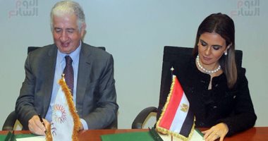 وزيرة التعاون الدولى توقع خطاب نوايا مع المؤسسة الدولية الإسلامية