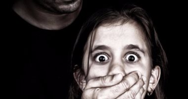5 نصائح هامة يجب تقديمها لابنك لحمايته من التحرش فى المدرسة