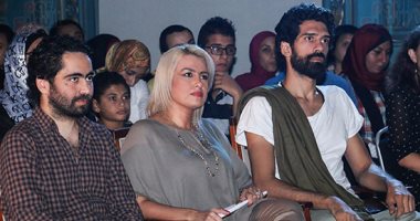 الفنانة سيمون فى ختام مهرجان "اتفضلوا الباب مفتوح" بالإسكندرية