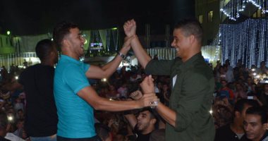 بالصور.. أوكا وأورتيجا وشحتة يحيون "فرح" سعد سمير