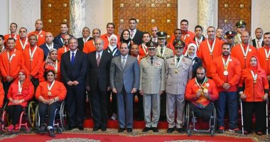 أبطال الأولمبية والبارالمبية يتسلمون شيكات المكافآت من وزارة الرياضة