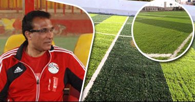 النجيلة الصناعية لغز طبى يحذر منه بعض الباحثين فى الغرب.. أمريكا:مصنوعة من مواد معاد تدويرها تسبب الأمراض.. والأبحاث: الأولية: مواد مطاطية سامة تسبب السرطان.. وطبيب المنتخب السابق: تسبب ألم الركبة