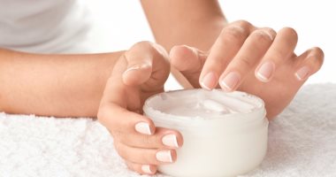5 وصفات طبيعية لليدين قبل النوم لو اتأثرت من غسيل المواعين 