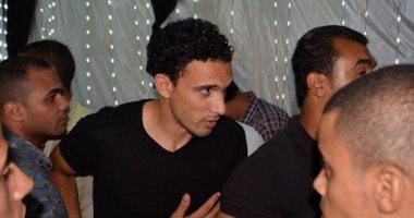 بالصور.. معلول وجدو يظهران فى بنها لحضور عقد قران مدافع الأهلى 