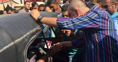 تعرف على سبب حذف فيديو "أنا خريج توكتوك" من صفحة عمرو الليثى