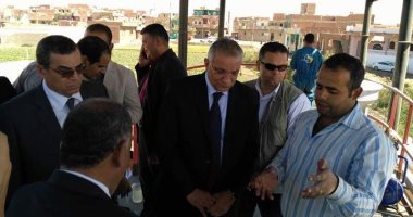 محافظ الفيوم يطلق اسم شهيدين على مدرستى البسيونية والعامرية