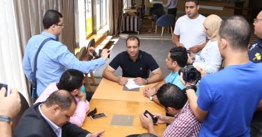 جلسة بين رئيس بعثة الزمالك والإعلاميين بجنوب أفريقيا