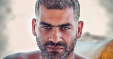 هانى عادل عن دوره فى "سابع جار": كئيب ابن كئيبة