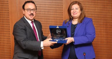 وزير الاتصالات يشيد بجهود "ايتيدا" عقب حصول الهيئة على جائزة دولية