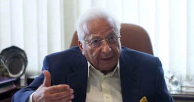 أحمد عكاشة: "مرسى شال ورمين من المخ".. ونصف رؤساء أمريكا يعانون من الاكتئاب