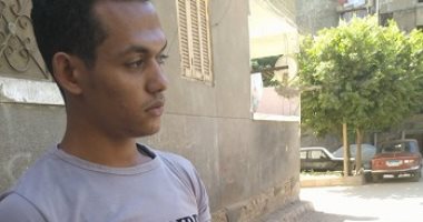 "محمد" بيصنع الربابة من علب التونة.. ومافيش غيره بيعرف يعزف عليها