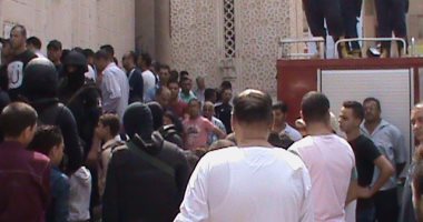 بالصور ..زغاريد فى جنازة الشهيد على الزهيرى فى دمياط