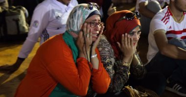 بالفيديو.. شاهد دموع مشجعات الزمالك عقب ثلاثية صن داونز                
