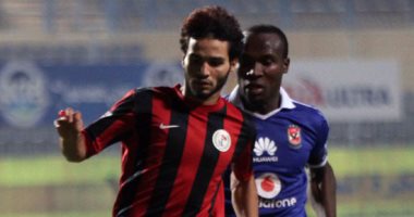 بالفيديو ..دقيقة حداد فى مباراة الأهلي والداخلية على روح شهداء العريش