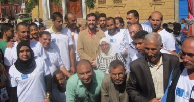 بالصور..وفد الإتحاد الإوربى يزور مشروعات تنموية بقرية اهوة فى بنى سويف