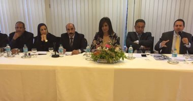 وفد هيئة الاستثمار يستعرض طرح شركات القطاع العام فى البورصة